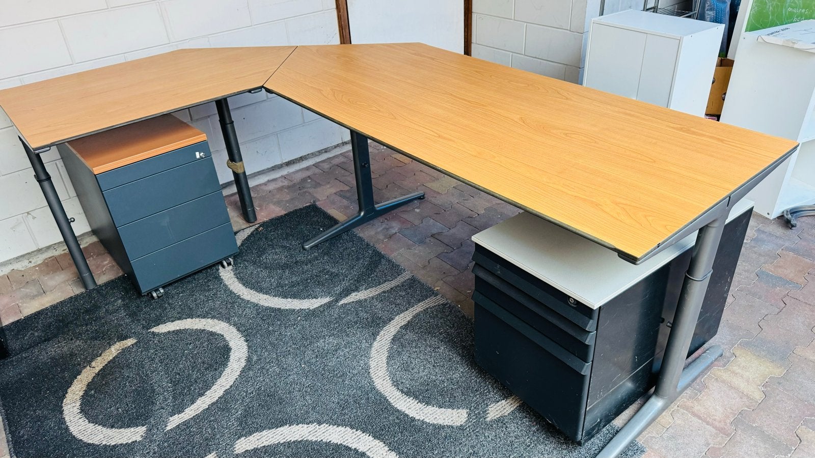 Hoekbureau met ladekastje - Gebruikt, Huis en Inrichting, Gebruikt, Hoekbureau, Bruin, Ophalen of Verzenden