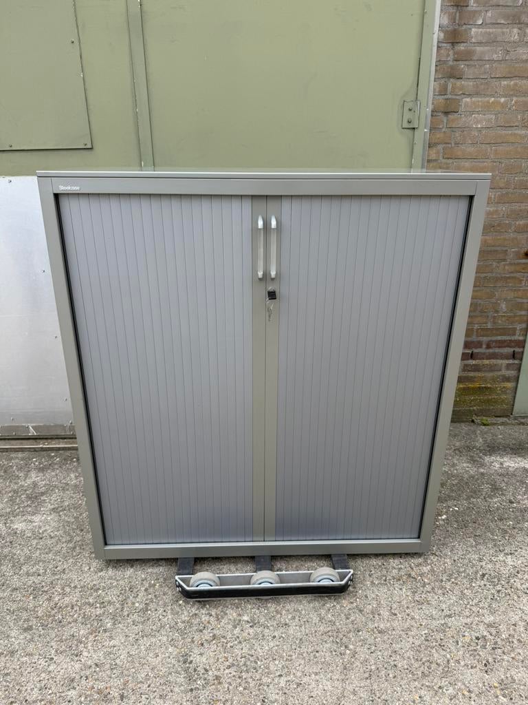 Roelderkast Steelcase 4 stuka, Huis en Inrichting, Ophalen, Zo goed als nieuw, 25 tot 50 cm, 100 tot 150 cm