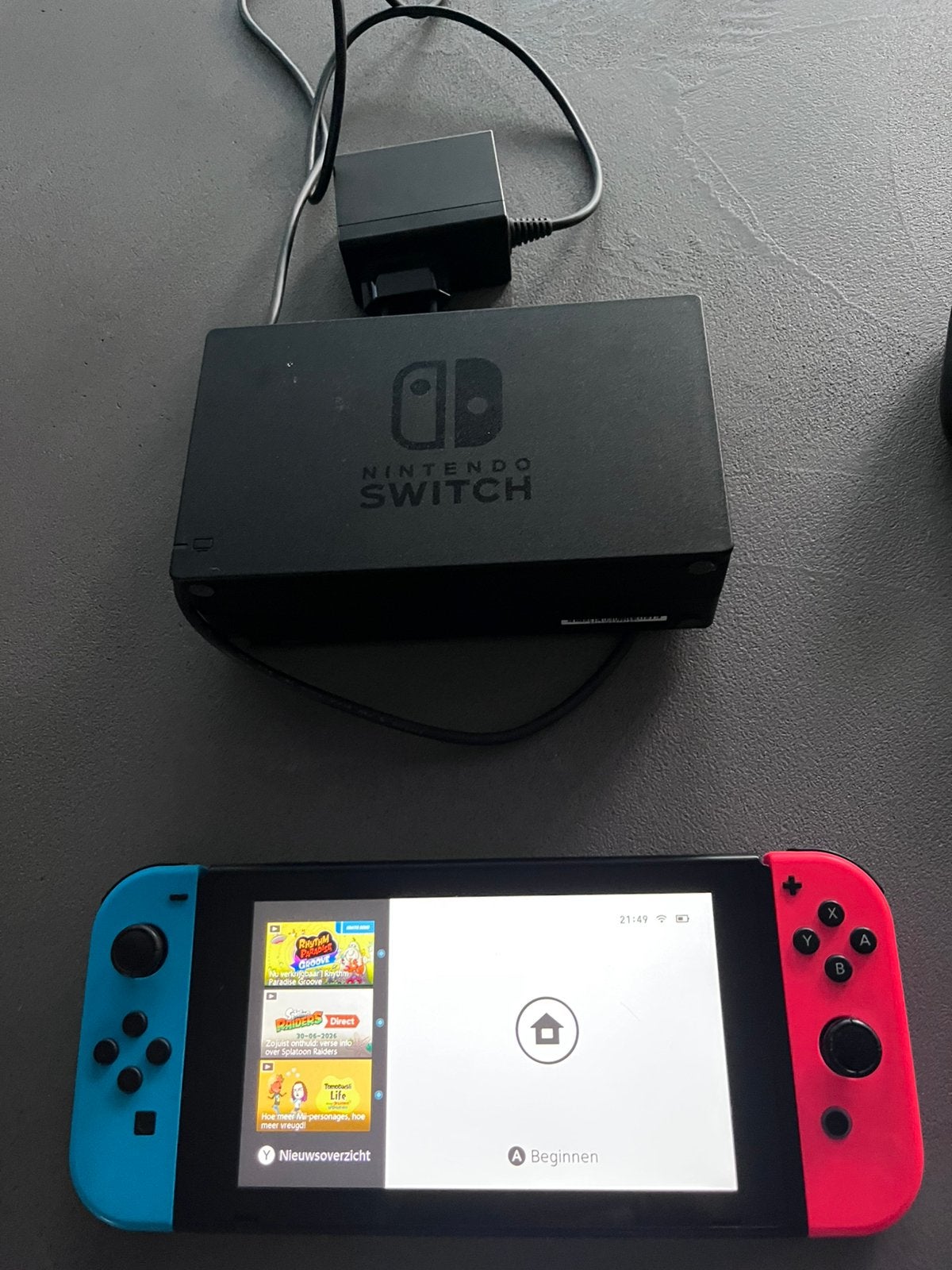 Nintendo Switch met accessoires en diverse spellen, Ophalen, Met 2 controllers, Switch Original, Gebruikt