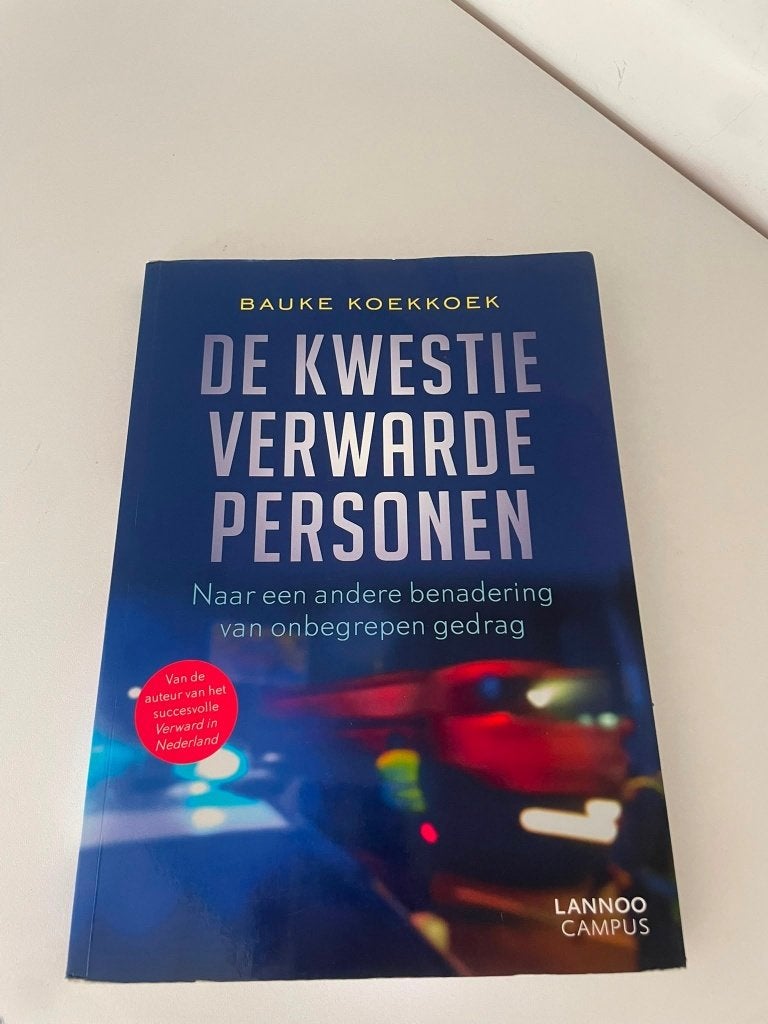 De kwestie verwarde personen, Ophalen of Verzenden, Alpha, Zo goed als nieuw, HBO