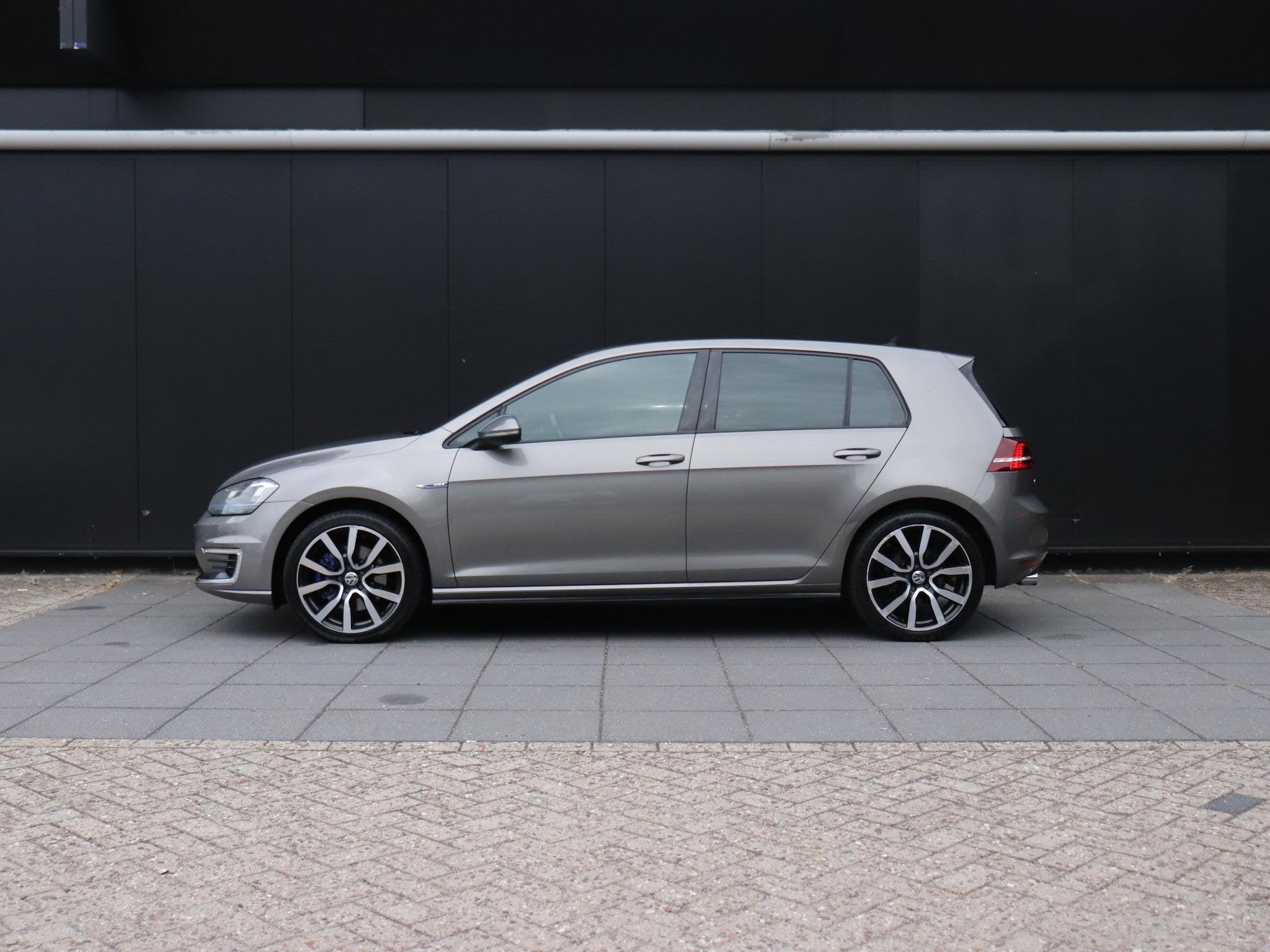 Volkswagen Golf 1.4 TSI GTE | DSG | PDC | TREKHAAK | CRUISE, Auto's, Stof, Gebruikt, 4 cilinders, 1499 kg