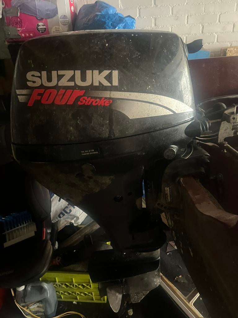 Suzuki 9.9 bj 2005, Watersport en Boten, Buiten- en Binnenboordmotoren, Ophalen, Zo goed als nieuw, Benzine, 5 tot 10 pk
