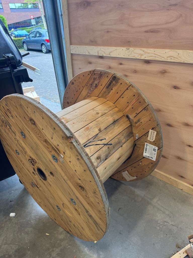Grote houten kabelhaspel - Ideaal voor decoratie, Tuin en Terras, Tuintafels, Ophalen, Zo goed als nieuw