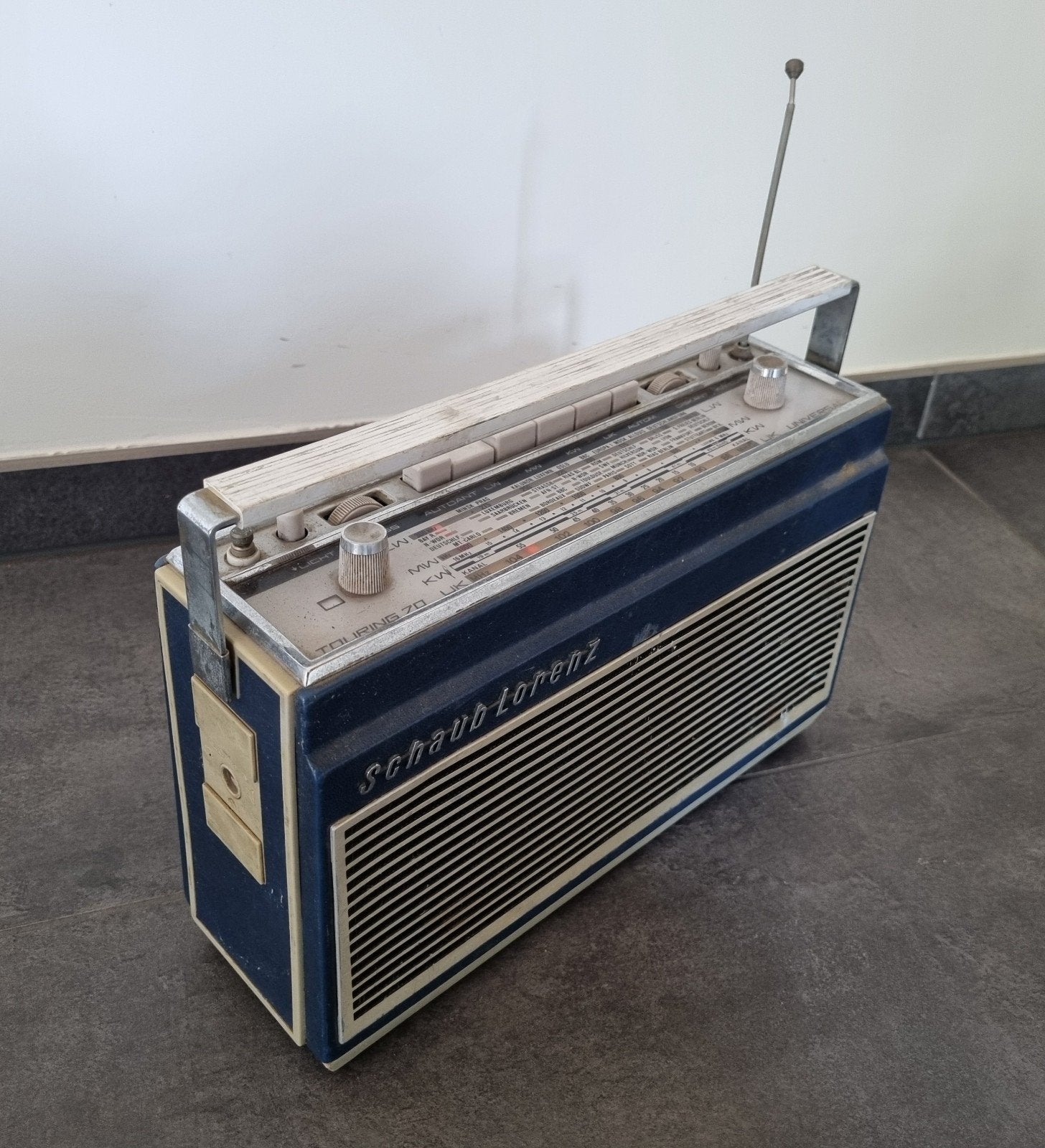 Schaub Lorenz Touring 70 Radio - Werking Onbekend, Ophalen of Verzenden, Niet werkend, Radio