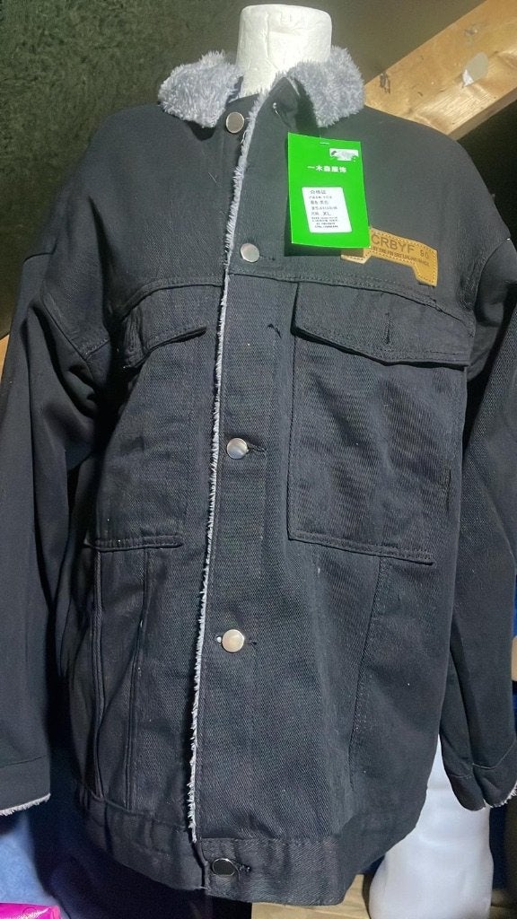 Dikke Zwarte Herenjas / Trucker Jacket met Grijze Fur, Ophalen of Verzenden, Nieuw, Maat 56/58 (XL), Zwart