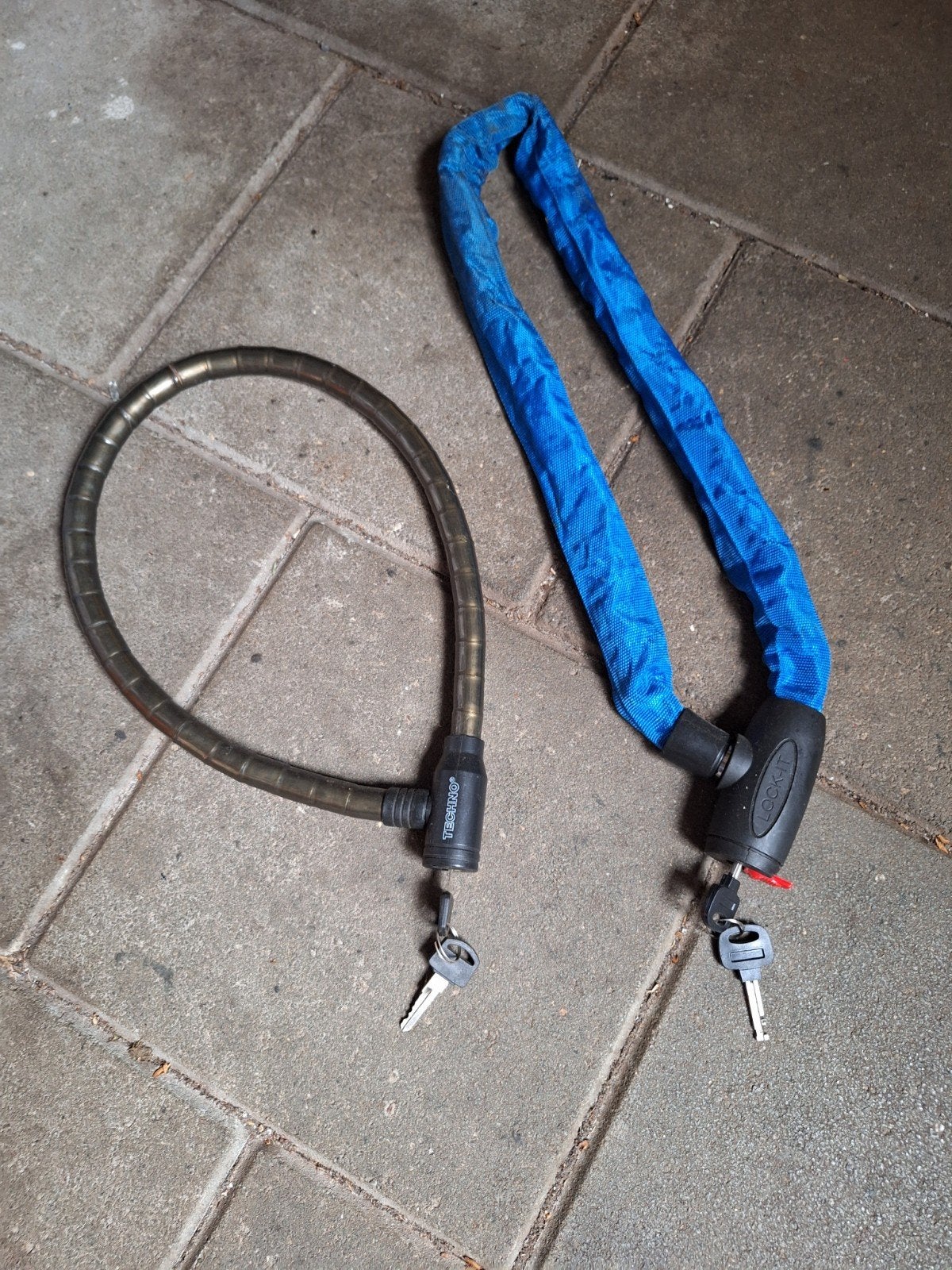 2 fiets sloten bijde met 2 sleutels, Ophalen