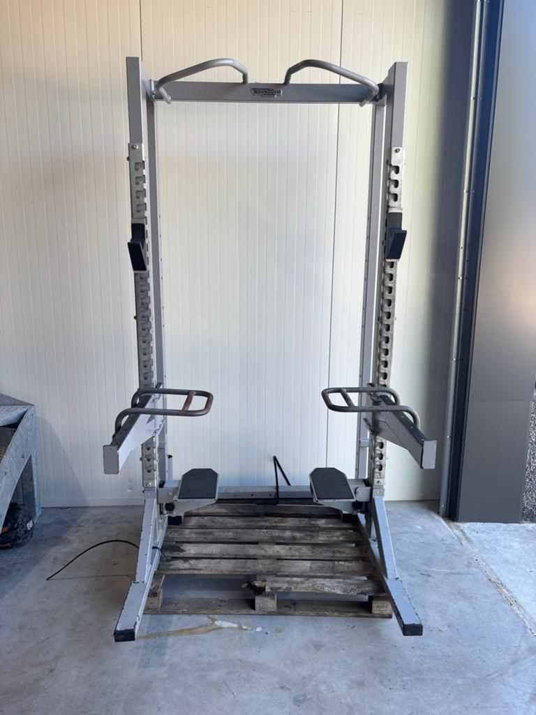 Technogym Halfrack - 3 op voorraad, Sport en Fitness, Fitnessmaterialen, Ophalen, Technogym, Overige typen, Armen