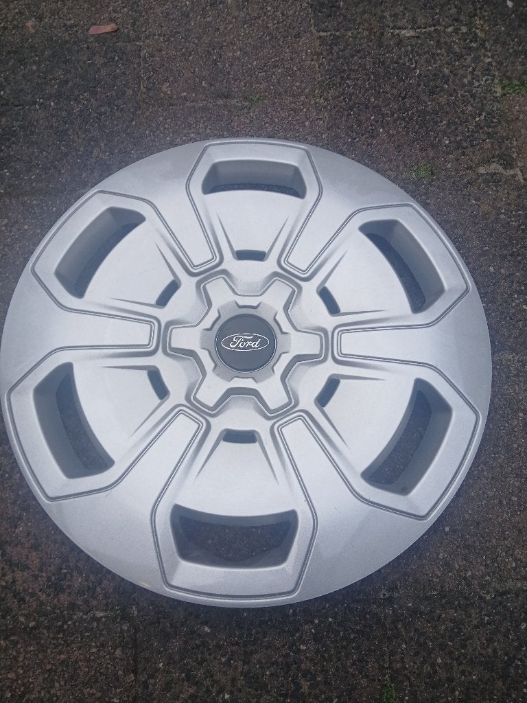 Wieldoppen ford 16 inch, Ophalen