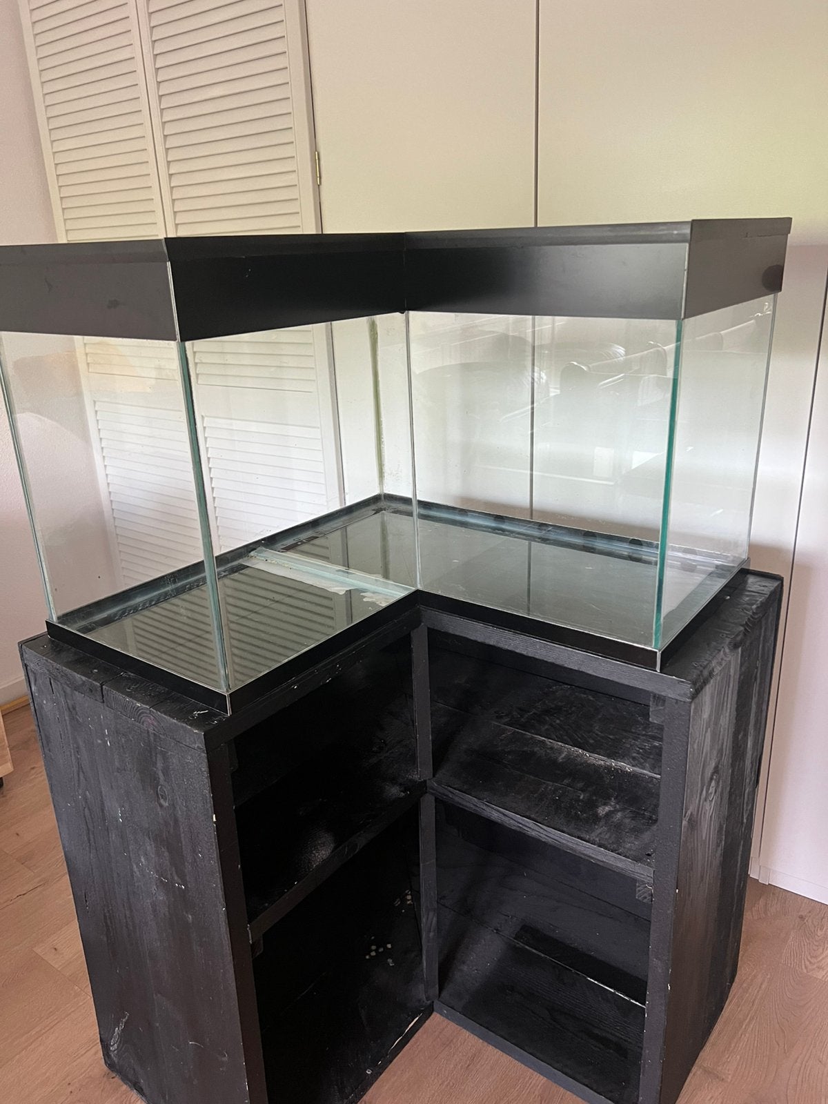 Te koop hoek aquarium, Ophalen of Verzenden, Zo goed als nieuw, Leeg aquarium