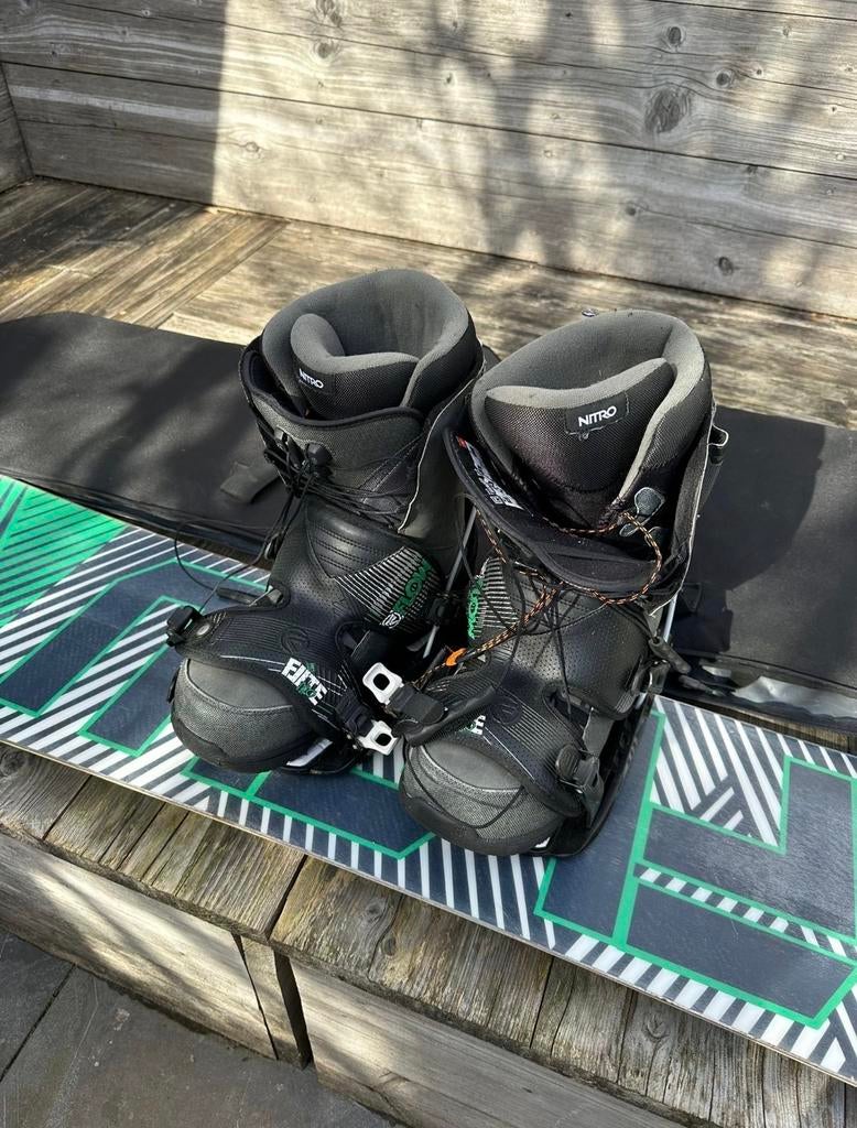 Flow Merc Snowboard met Nitro Thunder TLS Snowboardboots, Sport en Fitness, Snowboarden, Ophalen, Gebruikt, Board