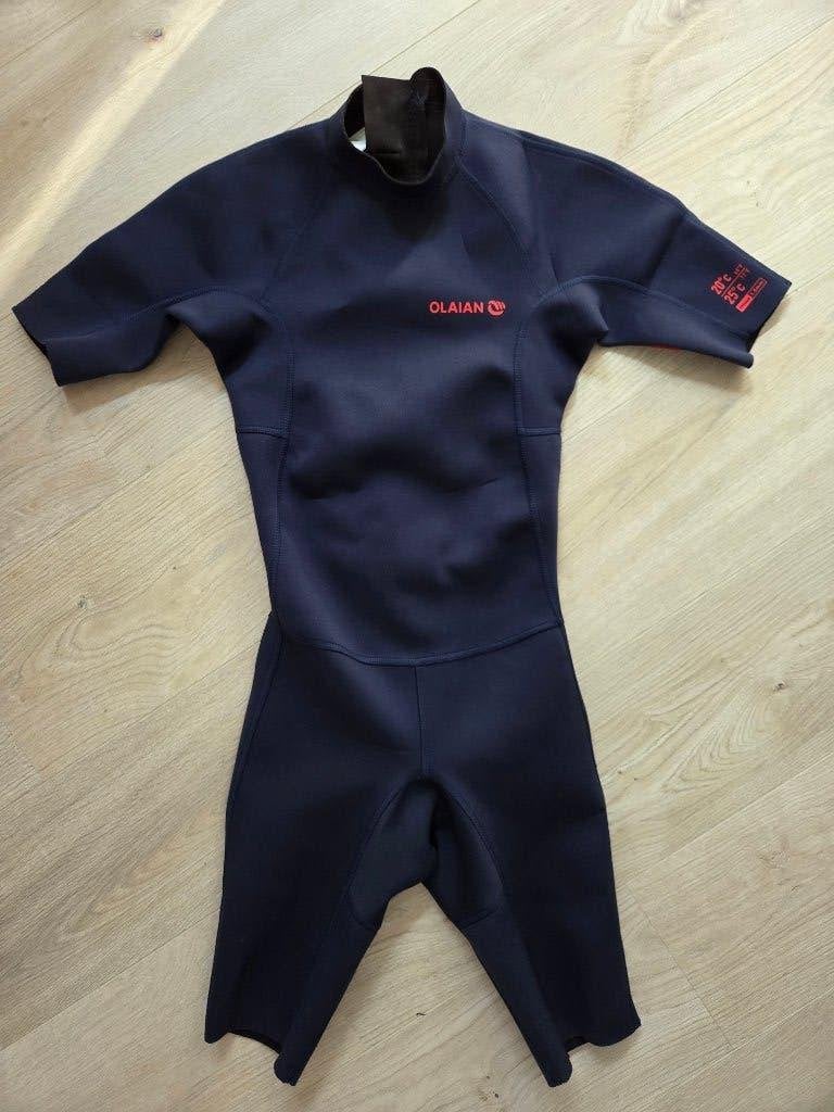 wetsuit olaian XS- zo goed als nieuw, Kind, Ophalen of Verzenden, Zo goed als nieuw, Wetsuit