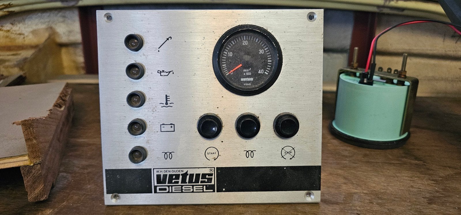 Vetus motorpaneel mp20 met toerenteller, Watersport en Boten, Ophalen, Zo goed als nieuw, Motor en Techniek