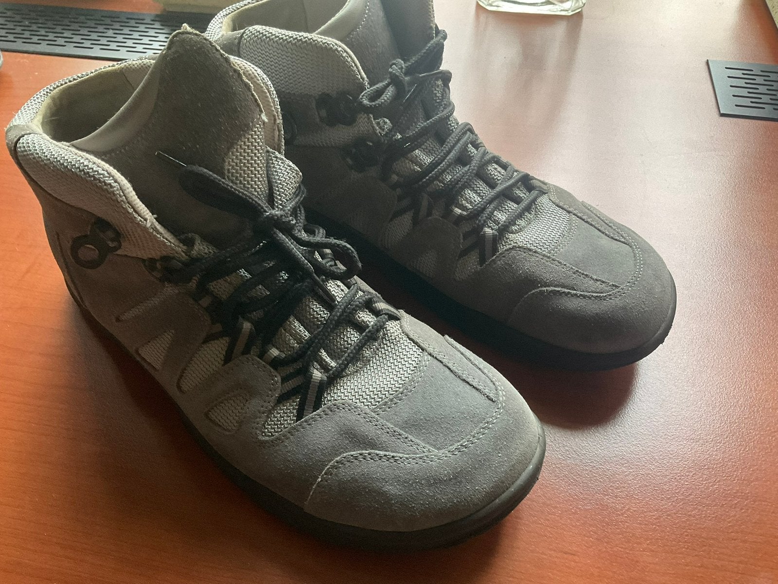 Grijze halfhoge HELVESKO wandelschoenen maat 43, Ophalen of Verzenden, Gebruikt, Schoenen