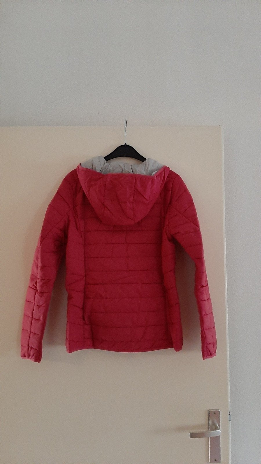 NIEUW ROZE/ROOD CRIVIT JASJE JACK MET CAPUCHON MAAT 36/38, Ophalen of Verzenden, Nieuw, Roze
