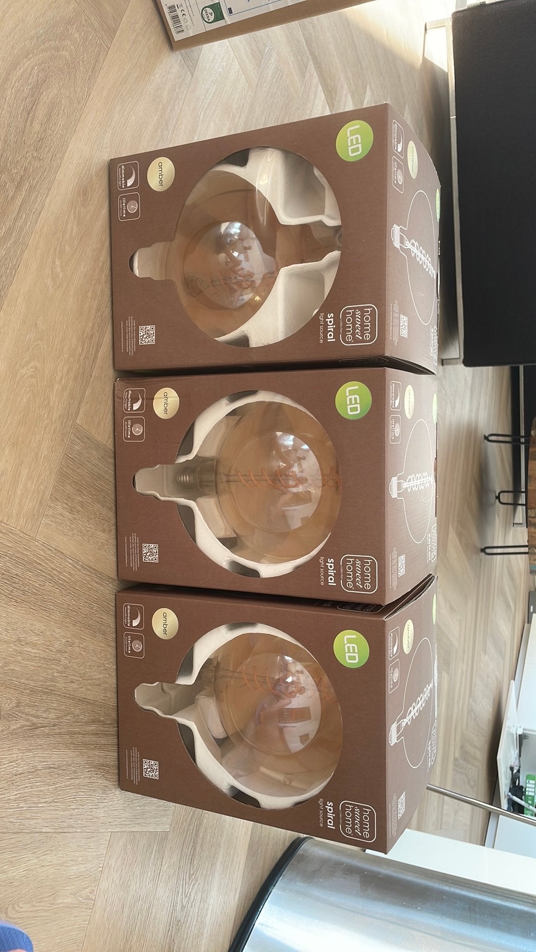 3 Lampen en 3 bijbehorende pendels, Ophalen, Led-lamp, Nieuw, E27 (groot)