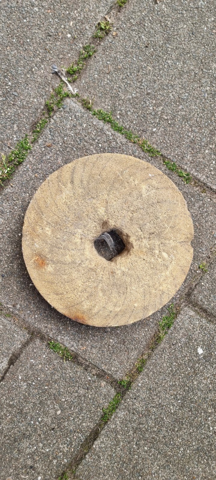 Antieke molensteen voor tuin of decoratie, Ophalen of Verzenden