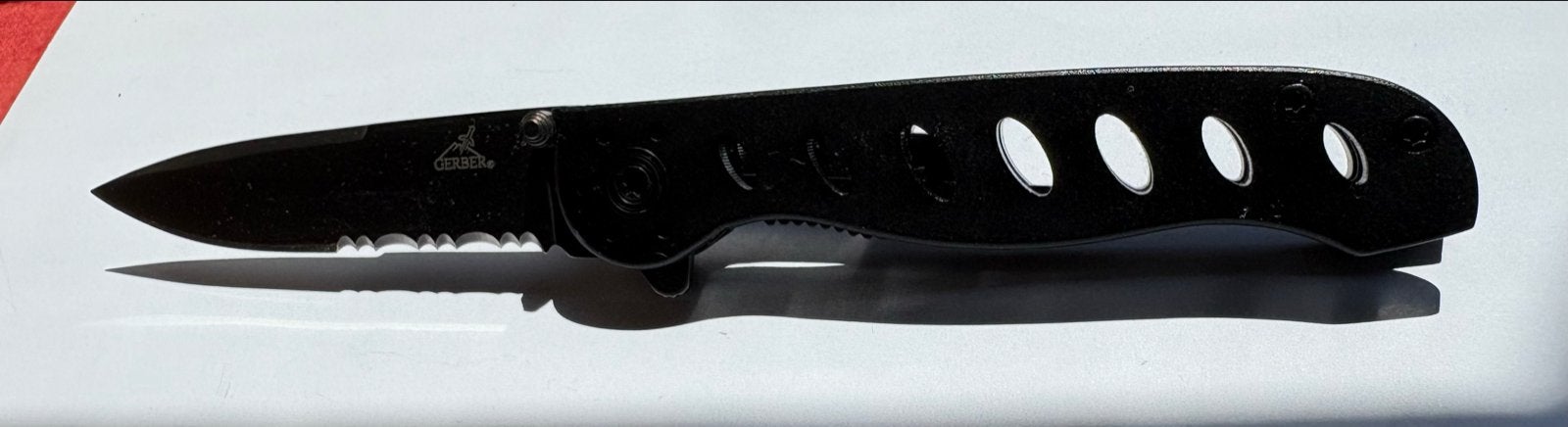 Gerber Zakmes - Zwart, Gekarteld Lemmet, Compact, Doe-het-zelf en Verbouw, Gereedschap | Handgereedschap, Ophalen of Verzenden