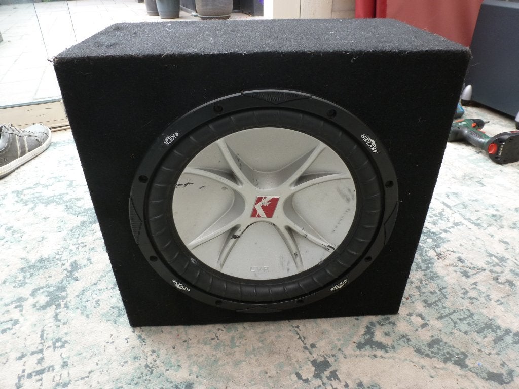 Kicker CompVR 07CVR122 Subwoofer met Kist, Auto diversen, Ophalen, Gebruikt