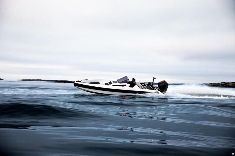 IRON 907, Watersport en Boten, Speedboten, Gebruikt, Polyester, Overige brandstoffen
