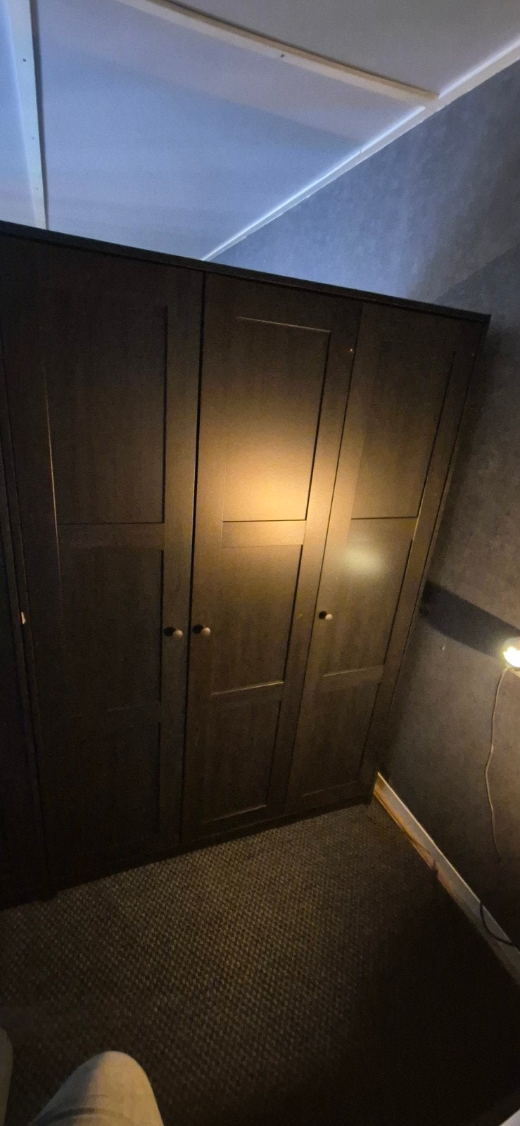 Kledingkast gratis af te halen, Ophalen, Met deur(en), Gebruikt, 100 tot 150 cm