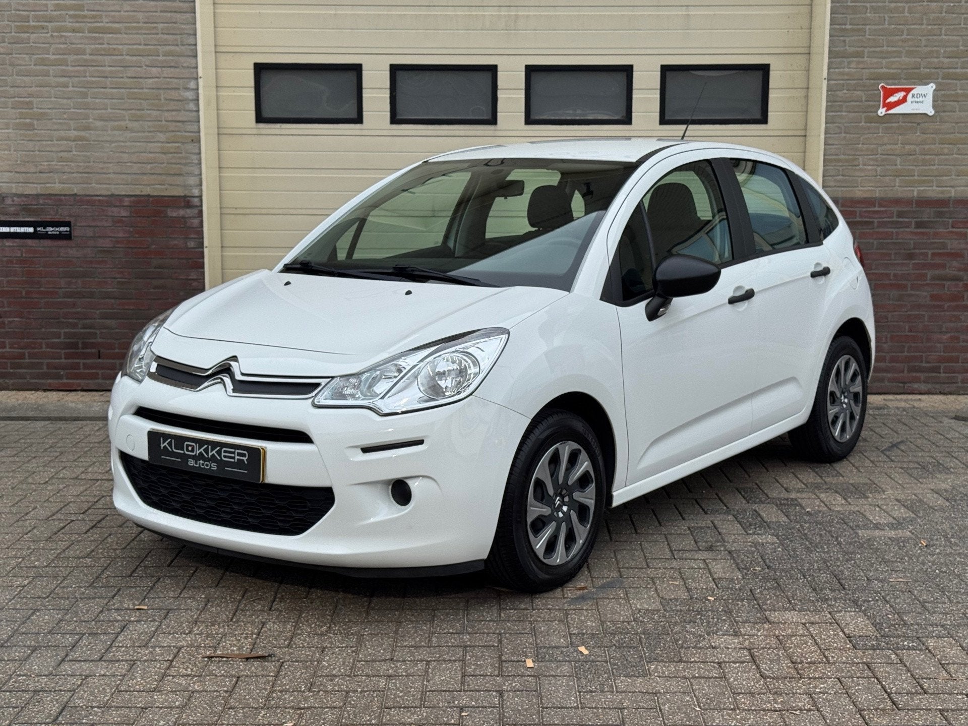 Citroen C3 1.0 Attraction 5Deurs|Airco|Nieuwe Distributierie, Voorwielaandrijving, Euro 5, Gebruikt, 948 kg