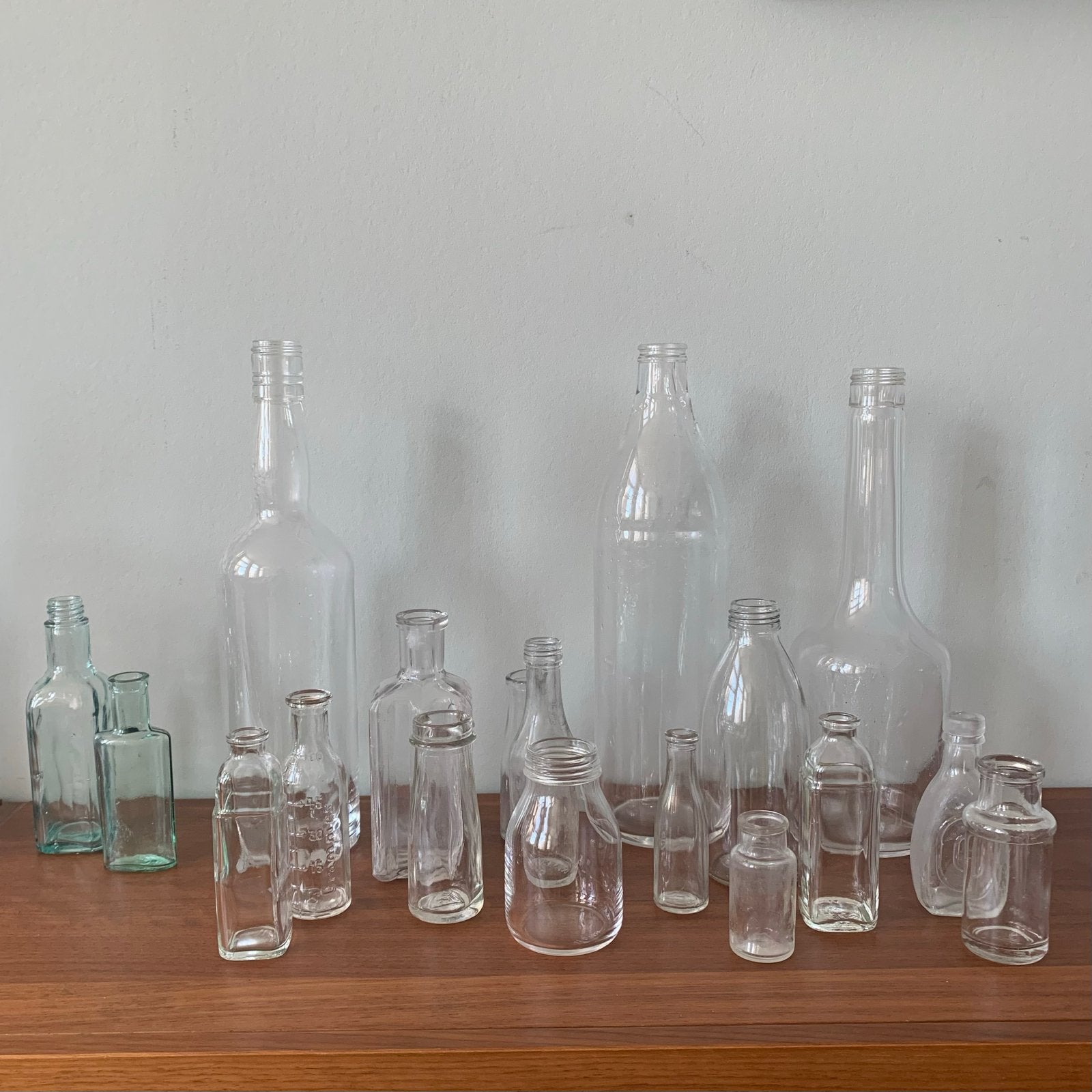 18 glazen flesjes van glasfabriek, leuk als vaasjes, Ophalen of Verzenden