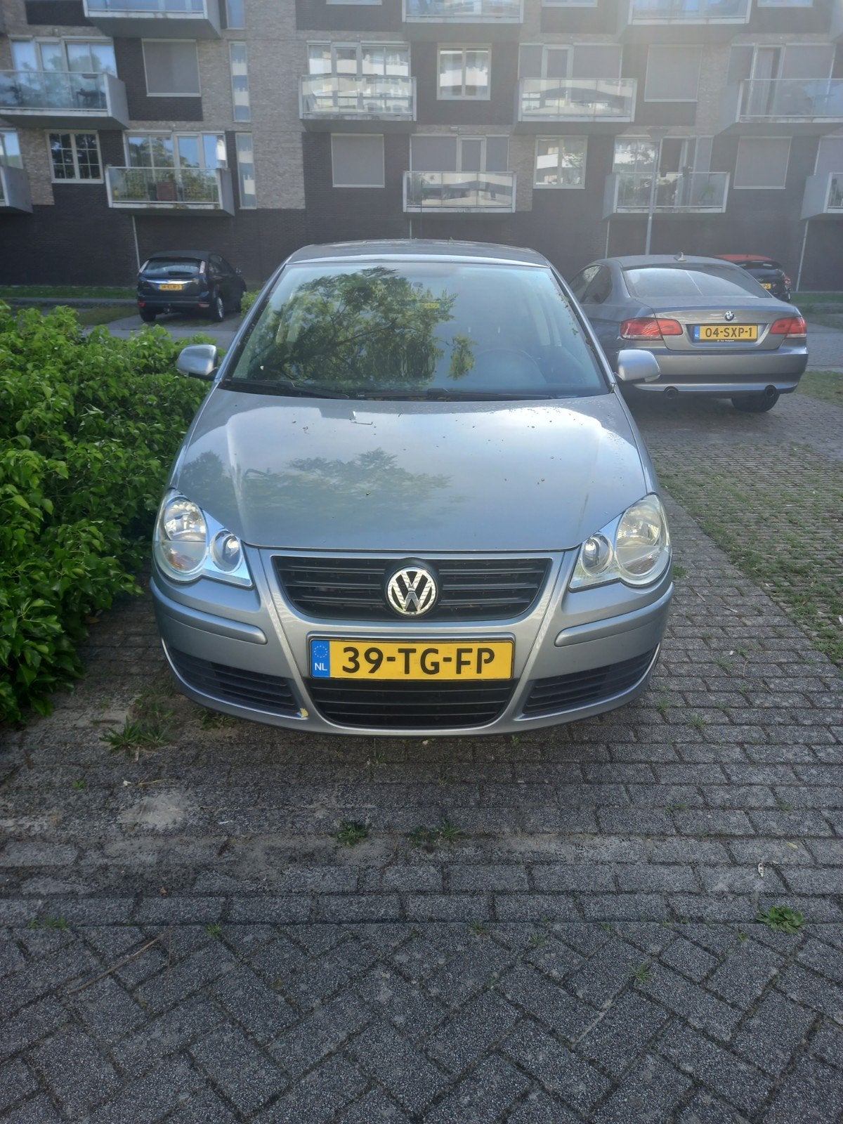 Volkswagen Polo 1.4 16V 59KW 2006 Grijs, Auto's, Voorwielaandrijving, 40 €/maand, 4 cilinders, Handgeschakeld