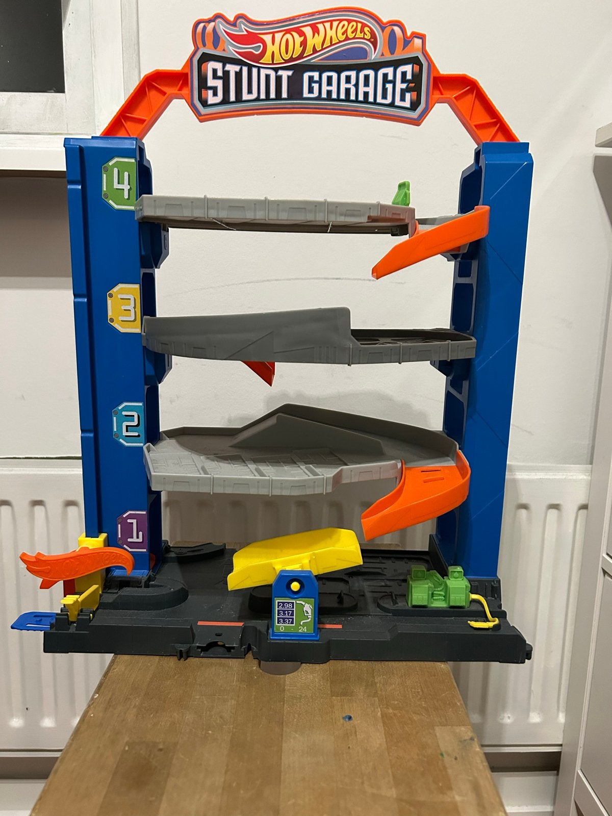 Hot Wheels Stunt Garage - Veel speelplezier!, Ophalen, Gebruikt, Jongen