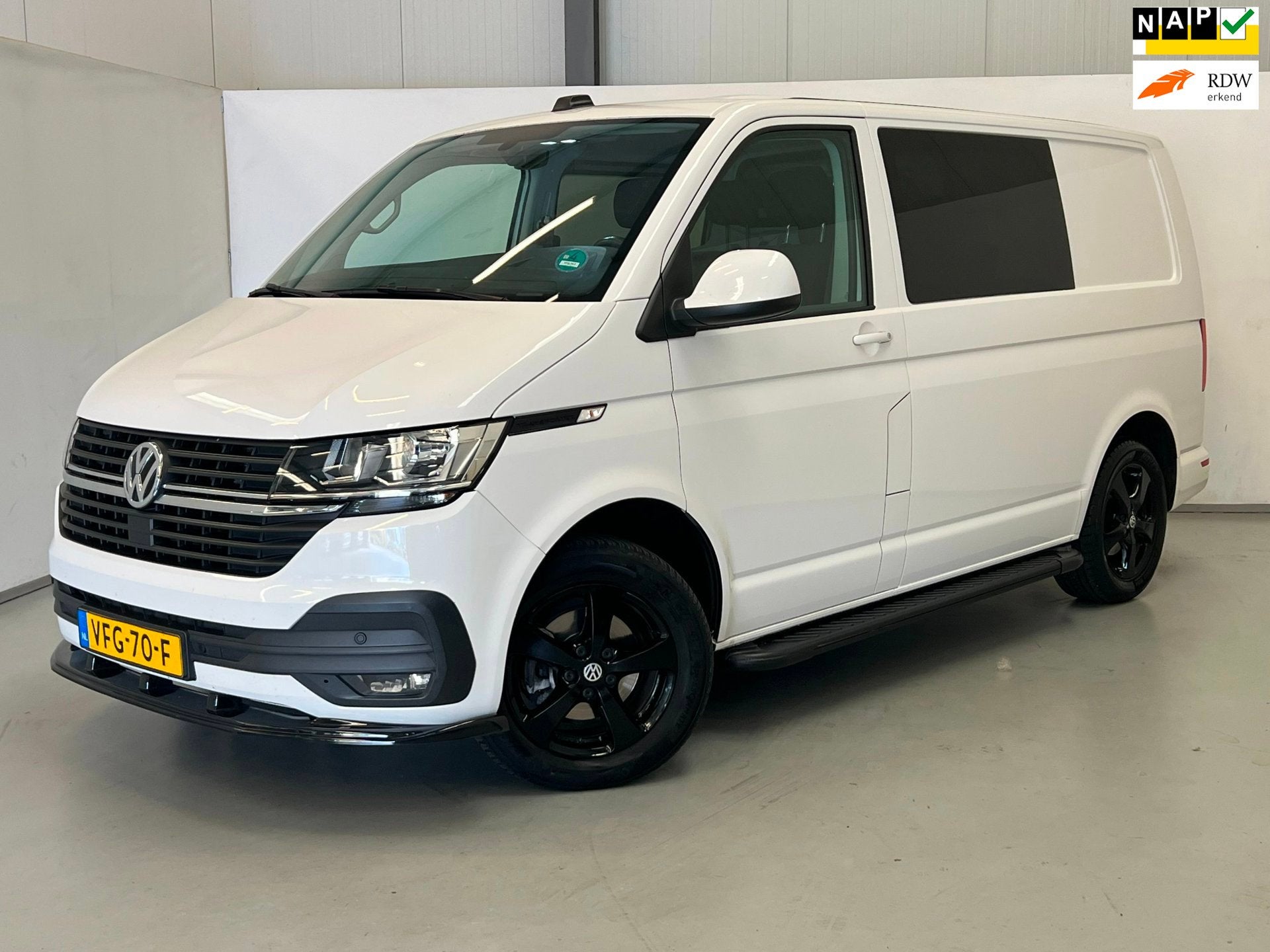 Volkswagen Transporter 2.0 TDI Dub. Cabine / 5-pers / NL-aut, Auto's, Voorwielaandrijving, Stof, Gebruikt, 4 cilinders