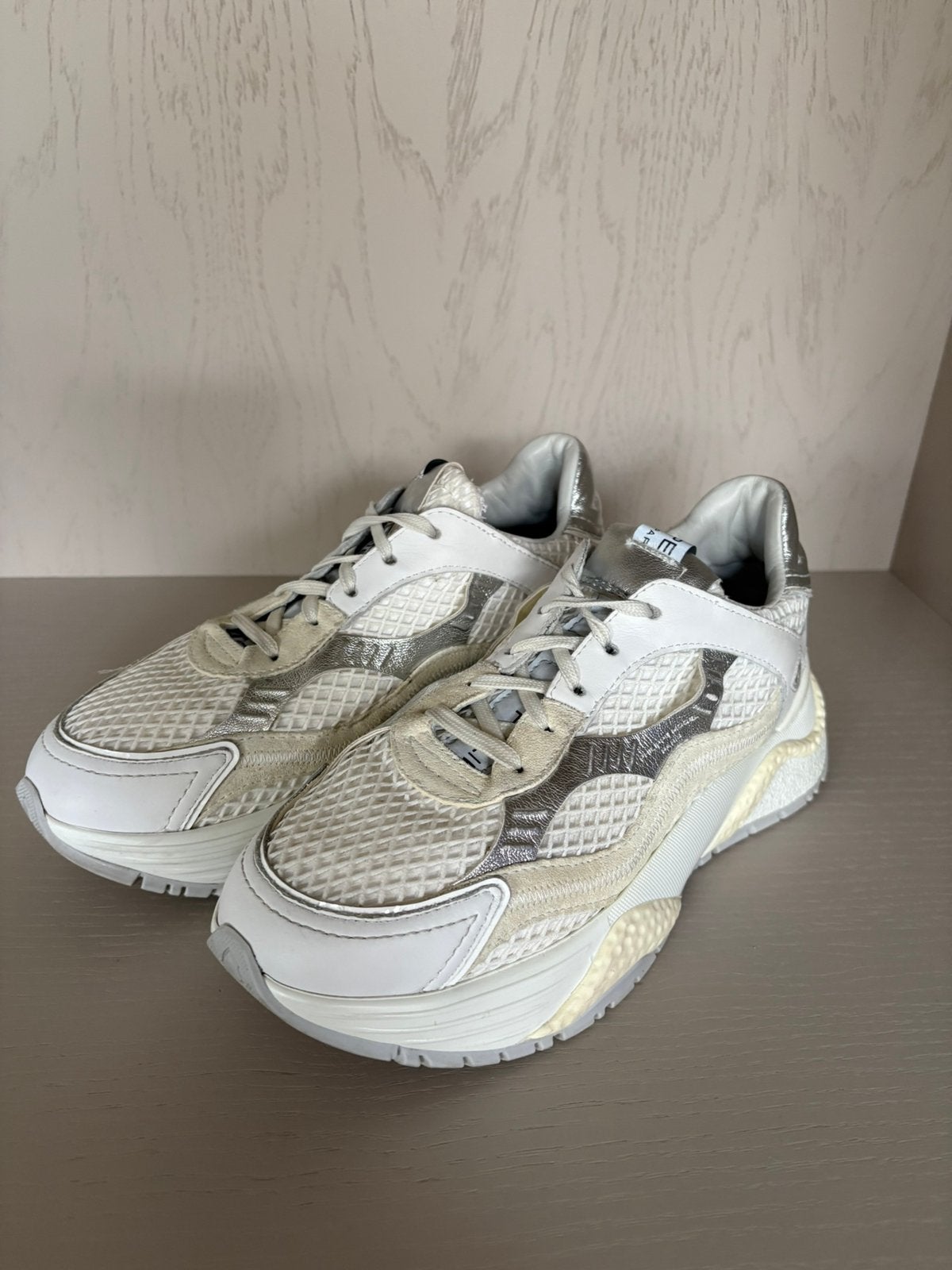 Philippe Model sneakers, Kleding | Dames, Wit, Ophalen of Verzenden, Sneakers of Gympen, Zo goed als nieuw