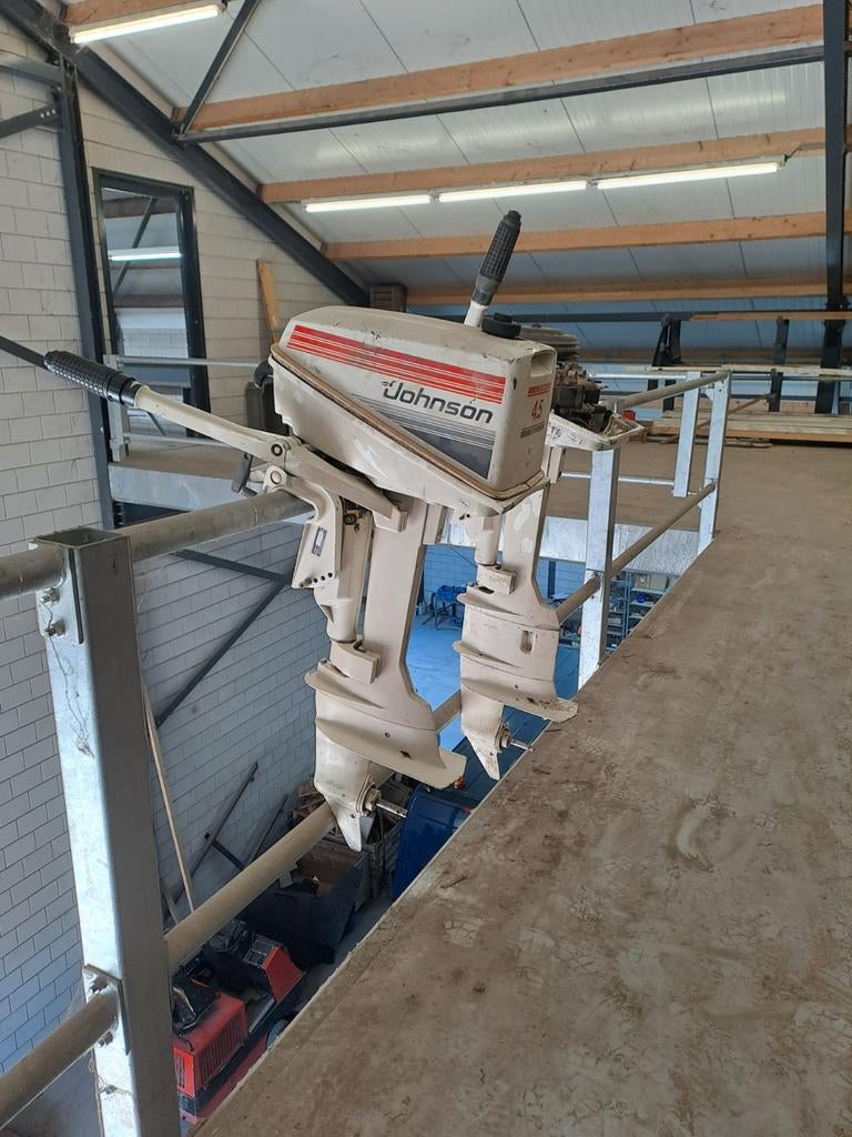 2 Johnson motoren 4.5 pk, loop of sloop, zonder schroef, Watersport en Boten, Ophalen, Gebruikt, Motor en Techniek, Zeilboot of Motorboot