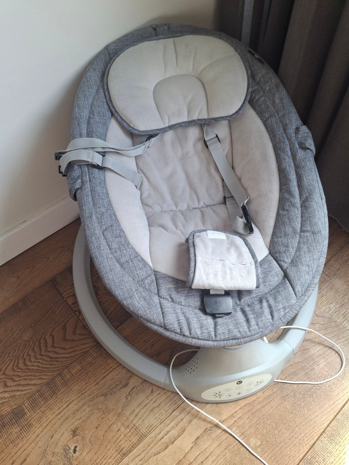 Comfortabele grijze wipstoel met gordels en verstelbaar, Kinderen en Baby's, Wipstoeltjes, Ophalen, Zo goed als nieuw, Verstelbaar