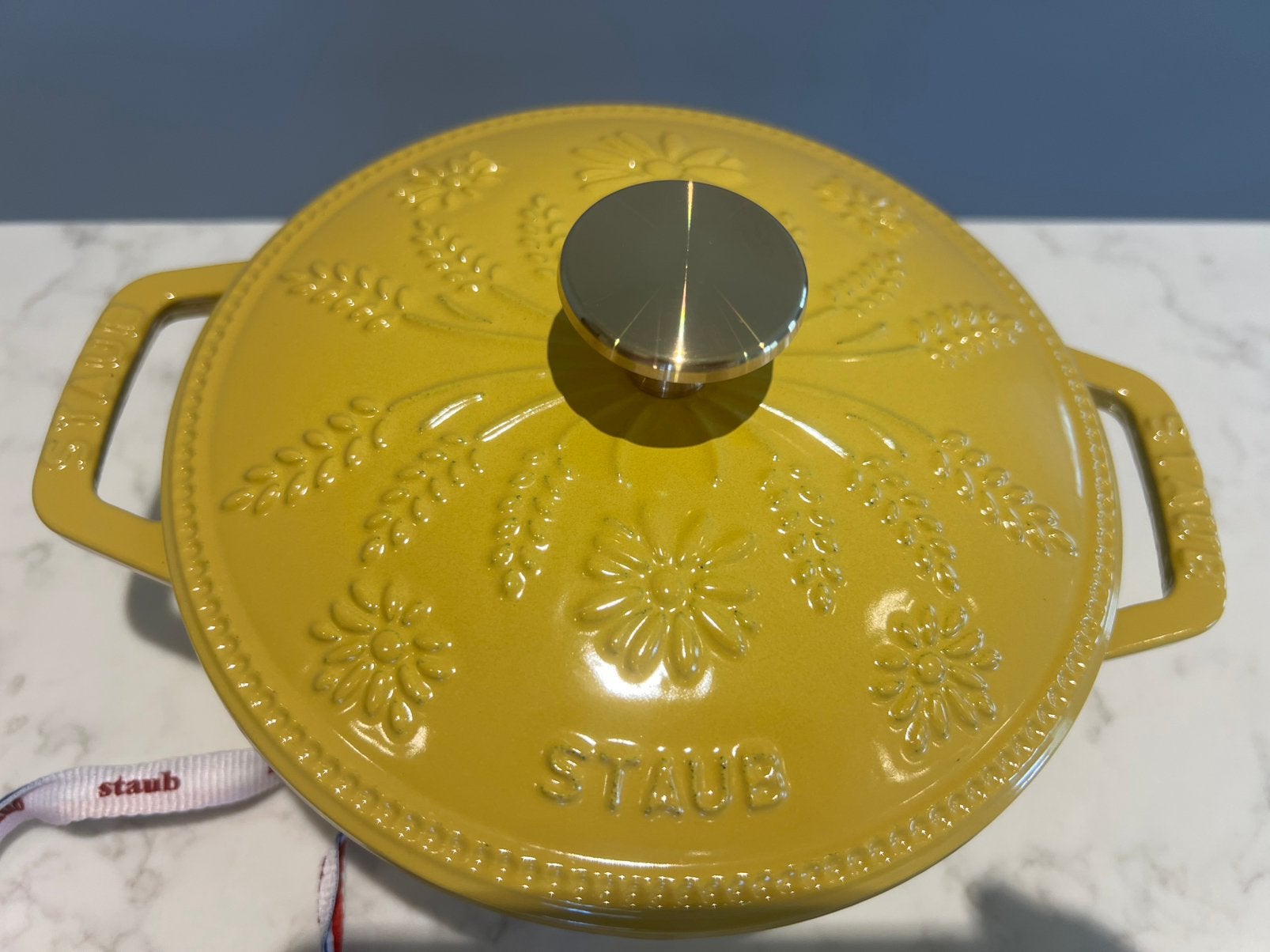 Nieuw gietijzeren Staub pan Mosterd geel, 16 cm, Gietijzer, Nieuw, Ophalen of Verzenden, Staub