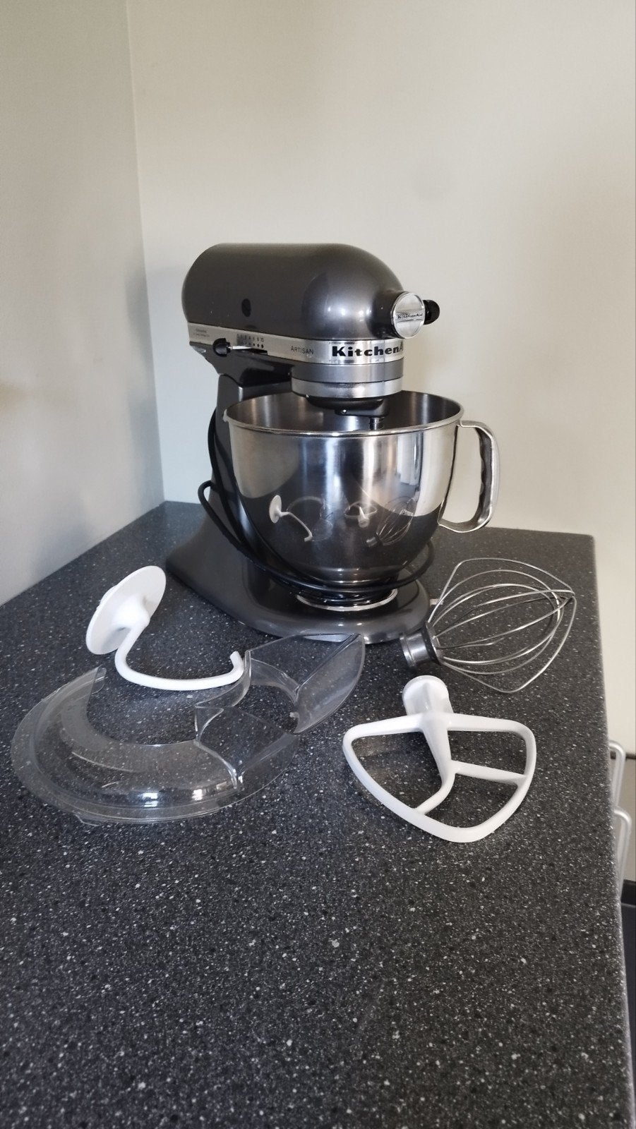 KitchenAid Artisan Keukenmixer - Zo goed als nieuw, Witgoed en Apparatuur, Keukenmixers, Ophalen, 4 liter of meer, 3 snelheden of meer