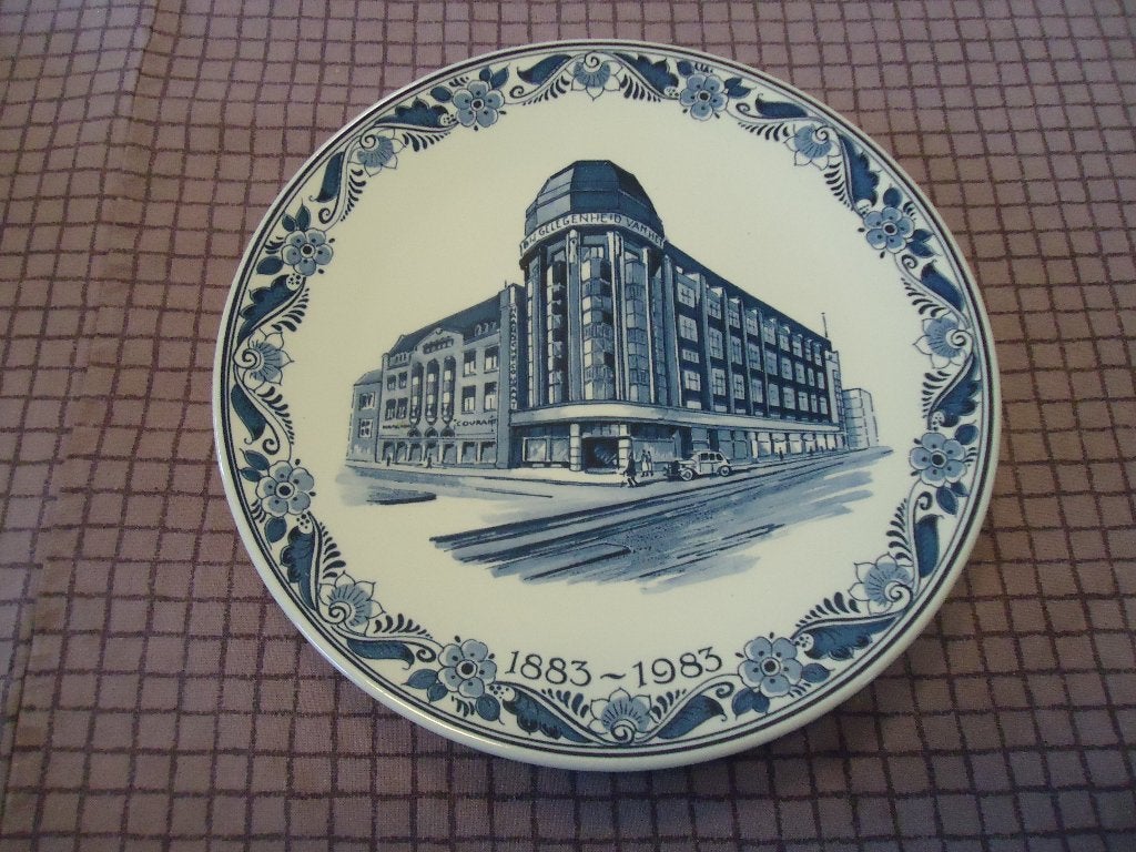 Haagsche Courant 1883-1983 Herdenkings Delfts blauw bord, Verzamelen, Verzenden, Zo goed als nieuw, Reclamebord