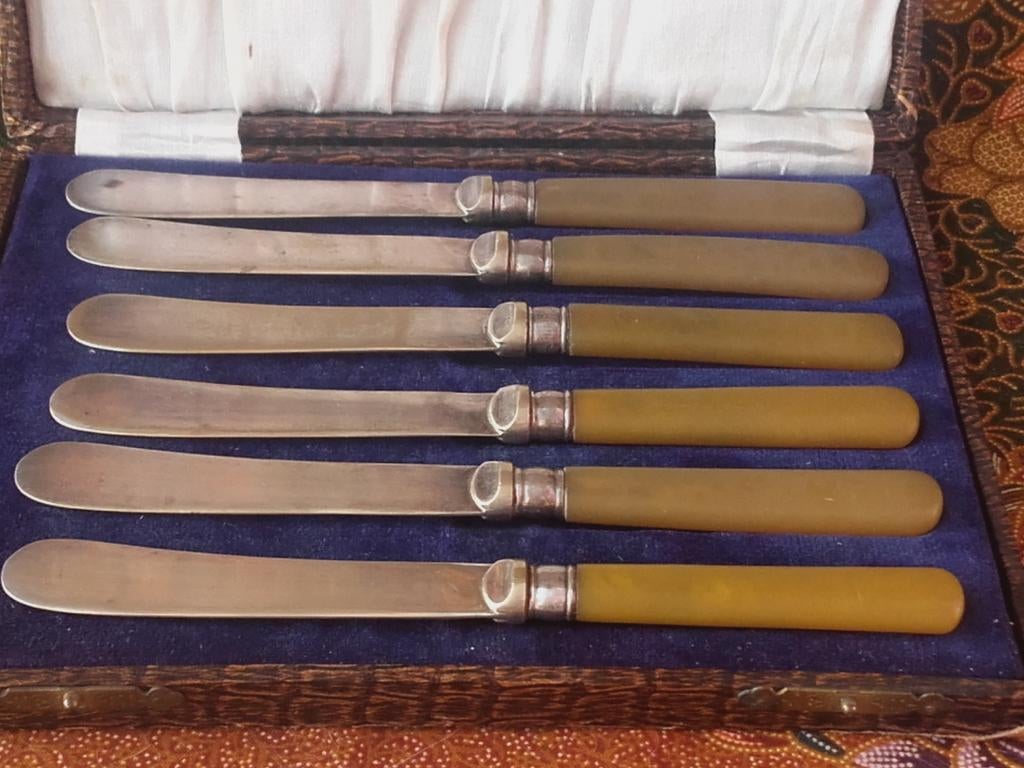 Origineel antiek etui met zes botermessen uit Engeland., Antiek en Kunst, Ophalen of Verzenden