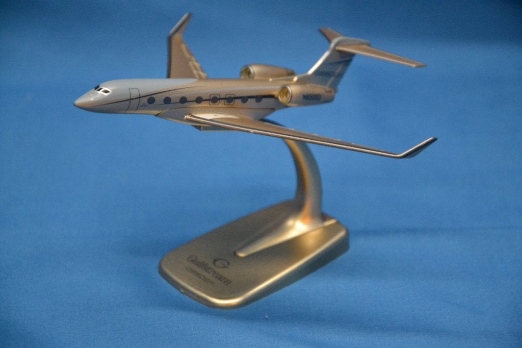 (NIEUW!!) Gulfstream G650 ER Goudkleurig, Overige merken, 1:144 tot 1:200, ., Nieuw