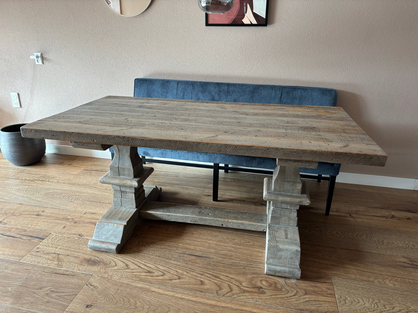 Foto 2 van Massieve Kloostertafel 98x180 cm
