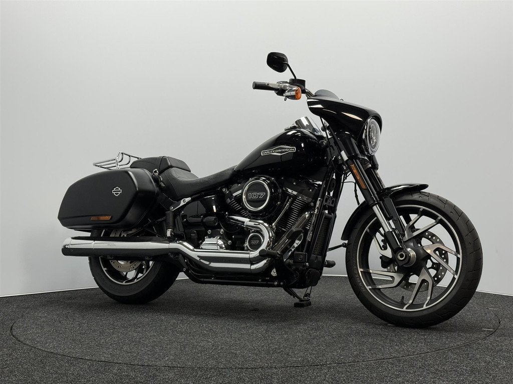 Harley-Davidson Sport Glide 107 FLSB, Motoren, Motoren | Harley-Davidson, 1745 cc, Chopper, Bedrijf, Meer dan 35 kW