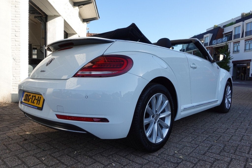 Volkswagen BEETLE 1.2 TSI  Sound Zeer fraai Clima Winterpack, Auto's, Gebruikt, 4 cilinders, 4 stoelen, Wit
