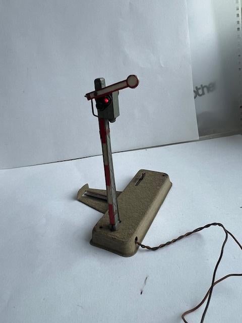 Mechanisch armsein jaren zestig, Hobby en Vrije tijd, Overige merken, Gebruikt, Ophalen of Verzenden, Gelijkstroom