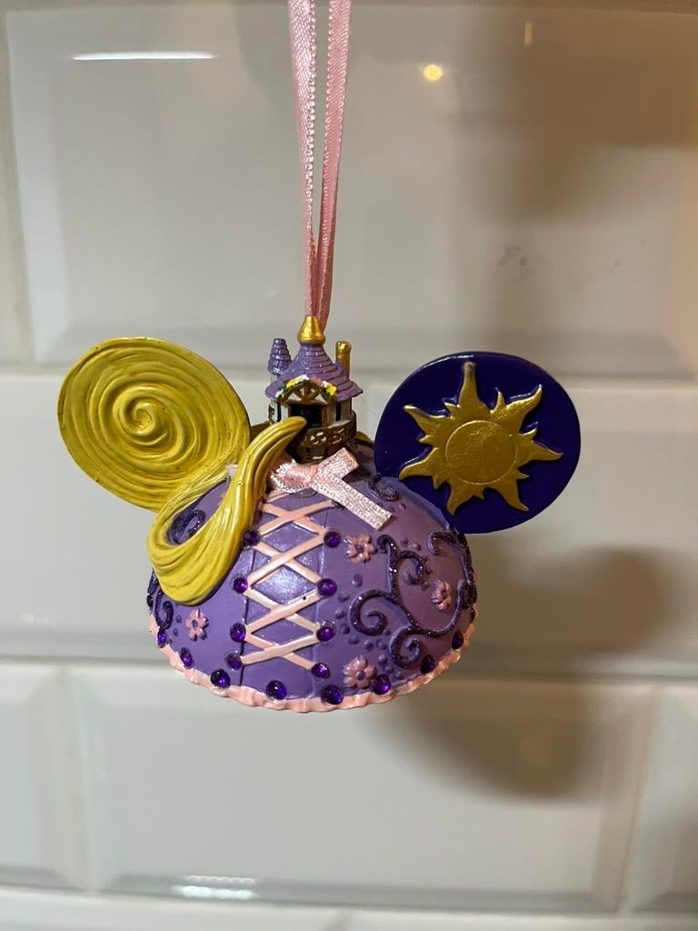 Disney Rapunzel Tangled ears ornament, Verzamelen, Disney, Ophalen of Verzenden, Overige figuren, Zo goed als nieuw, Beeldje of Figuurtje