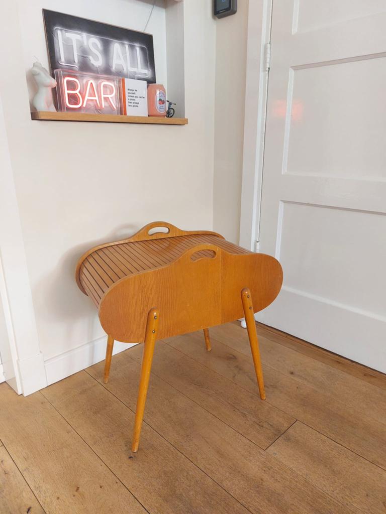 Vintage houten naaikastje / hobbykastje met schuifdeuren, Antiek en Kunst, Ophalen