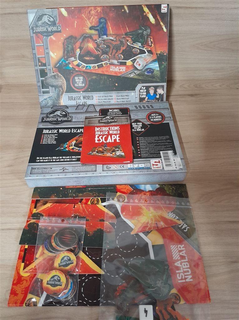 Jurassic world escape - s3287, Hobby en Vrije tijd, Gezelschapsspellen | Bordspellen, Verzenden, Zo goed als nieuw