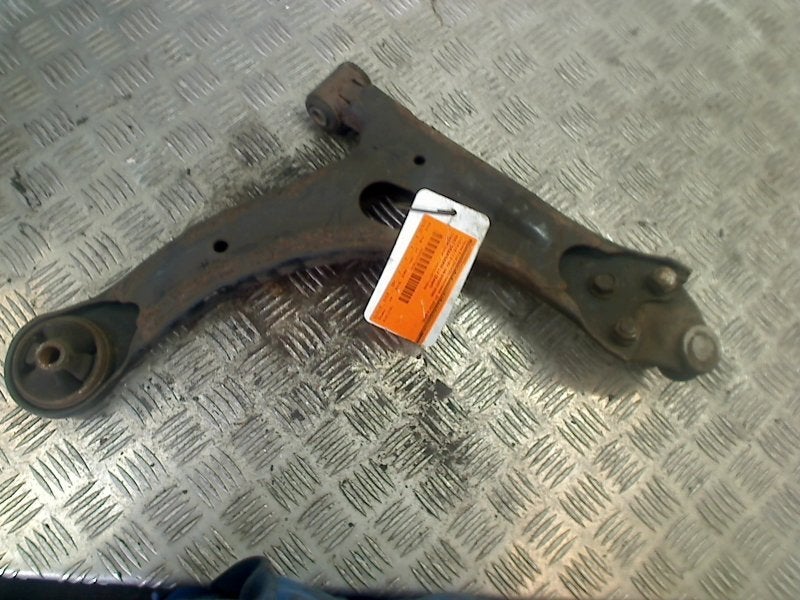 Draagarm Links Voor Toyota Prius (NHW20) (2003-09/2009-12), Gebruikt, Kundenbetreuung@toyota.de, Toyota-Allee 2, Köln 50858, , Duitsland