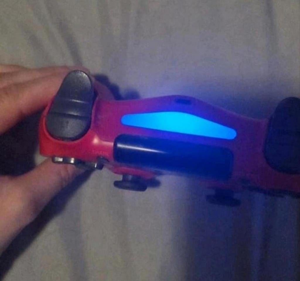 2 controllers playstation met oplaadstation, Ophalen, Zo goed als nieuw, Met 2 controllers, Original