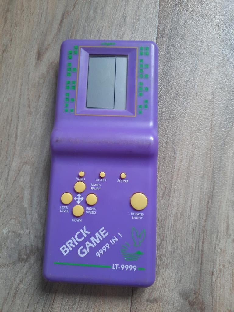 Brick Game 9999 in 1 LT-9999, Spelcomputers en Games, Ophalen of Verzenden