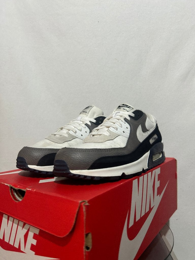 ALS NIEUW! Maat 46 - Nike Air Max 90 Flat Pewter Obsidian, Kleding | Heren, Schoenen, Overige kleuren, Verzenden, Nike, Nike