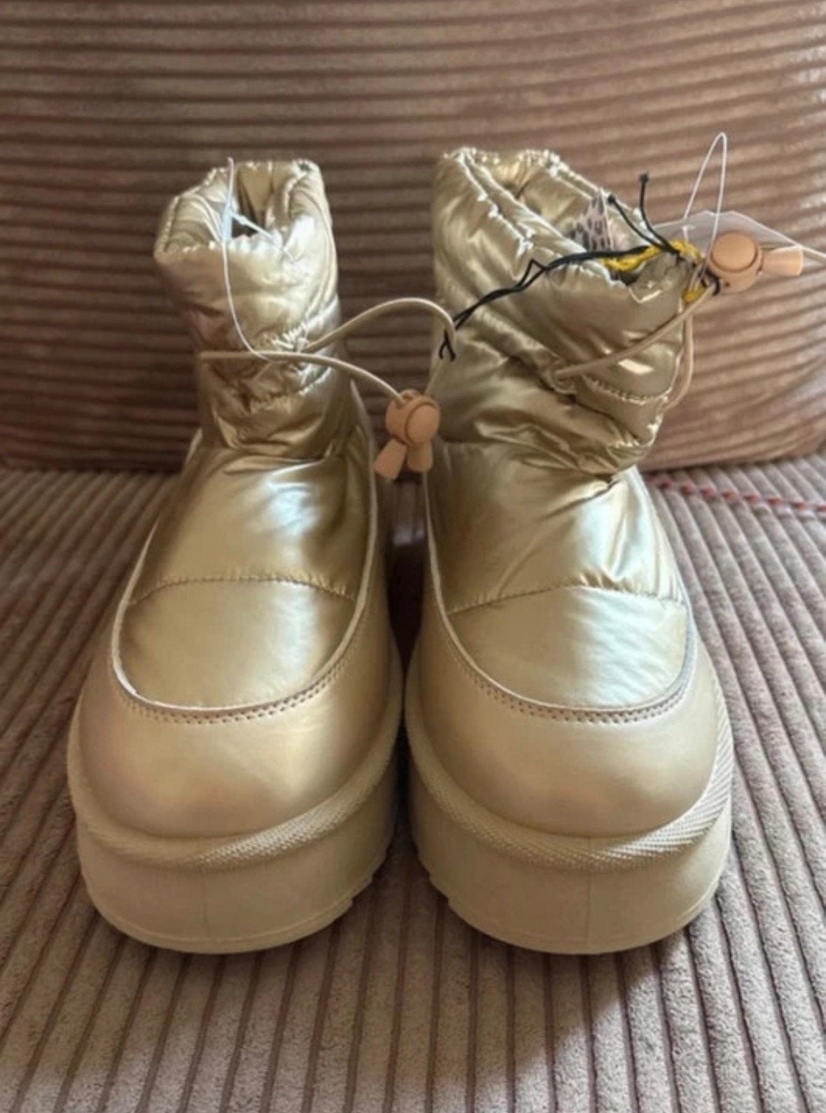 Snowboots patty brard 40/41 nieuw, Kleding | Dames, Overige kleuren, Snowboots, Nieuw, Ophalen of Verzenden