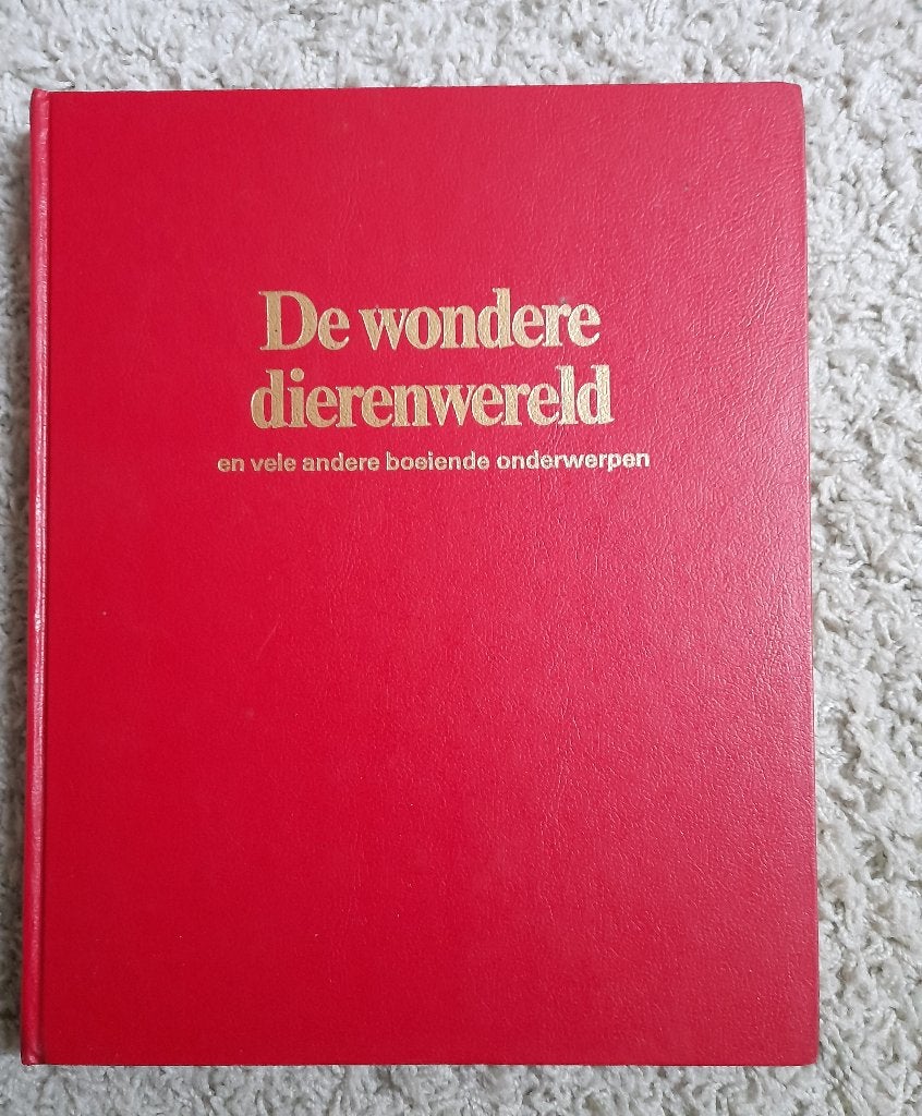 DE WONDERE DIERENWERELD EN VELE ANDERE BOEIENDE ONDERWERPEN, Ophalen of Verzenden, Gelezen
